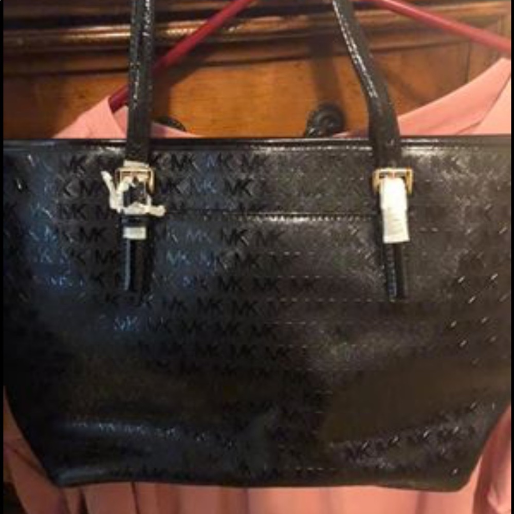 Sold - Picture 2 of 4